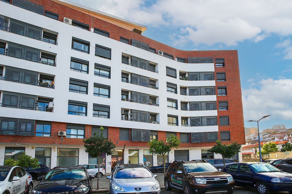 Apartamento T3 em Alenquer (Santo Estêvão e Triana) — fotografia 1 de 27