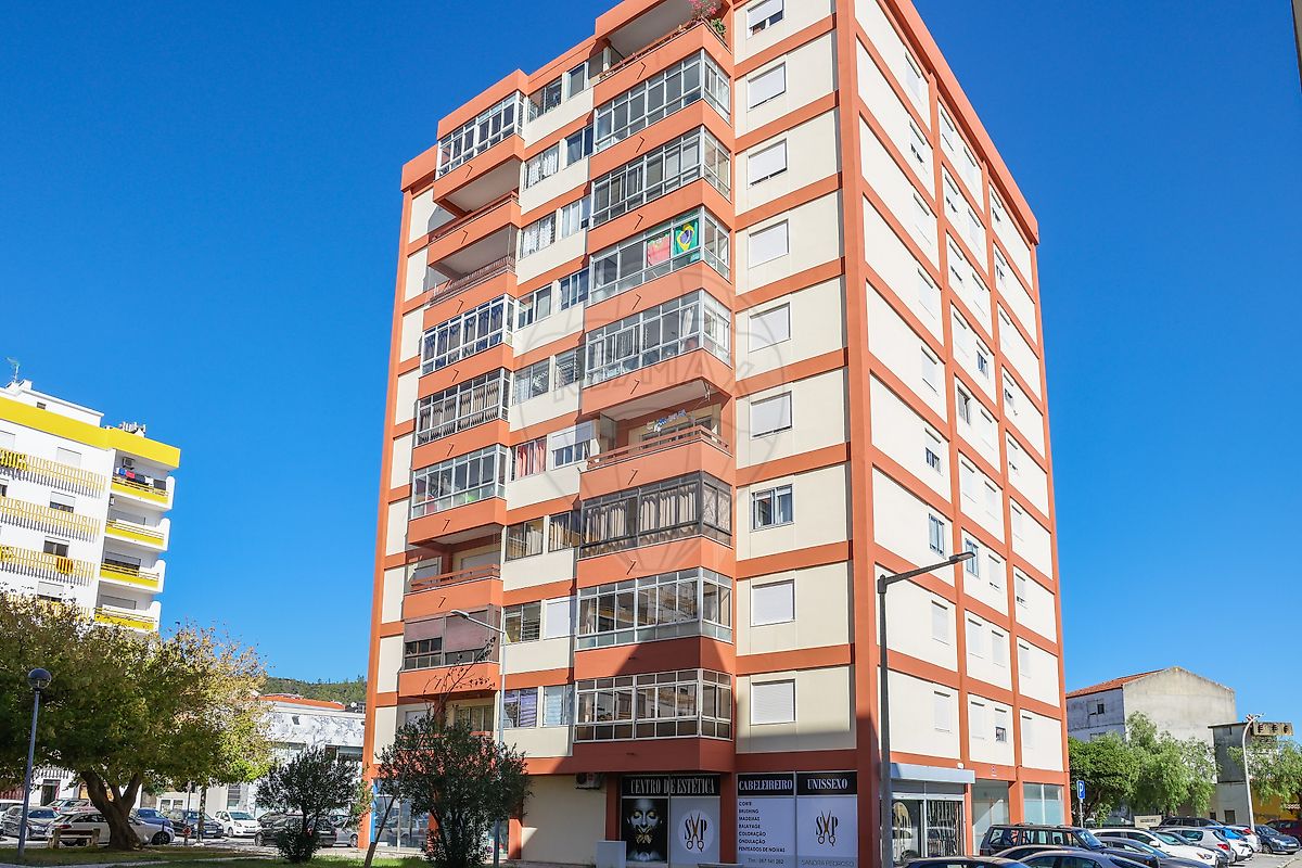 Apartamento T3 em Castanheira do Ribatejo e Cachoeiras — fotografia 1 de 21